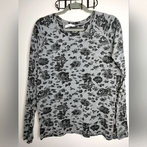 Athleta (Size L) Black & Gray Spacedye  Floral LS Thumbhole Cuffs Mometum Top